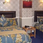 Avlon House Bed & Breakfast 4*