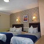 Avlon House 4*