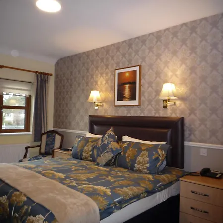 Avlon House לינה וארוחת בוקר 4*