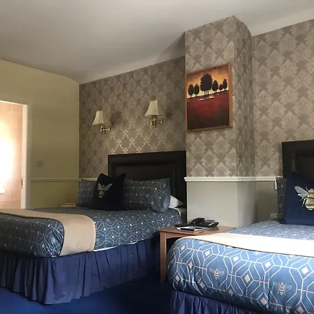 Bed & Breakfast Avlon House Bed And Breakfast