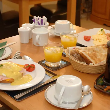 Avlon House 4* Carlow