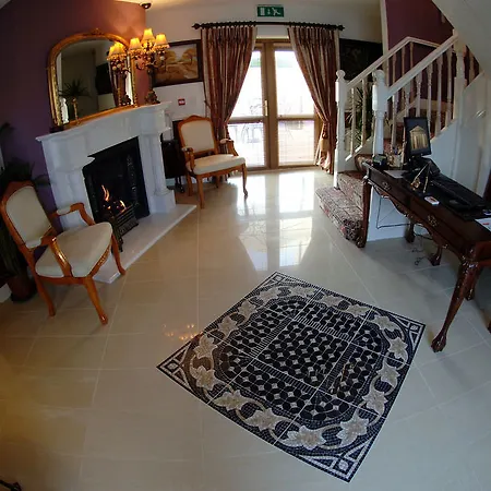 Avlon House Bed And Breakfast