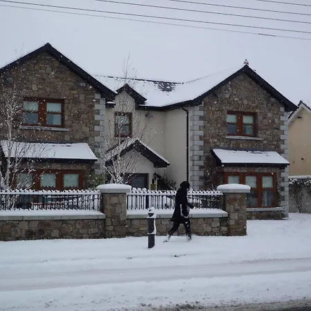 Bed & Breakfast Avlon House Bed And Breakfast 4*