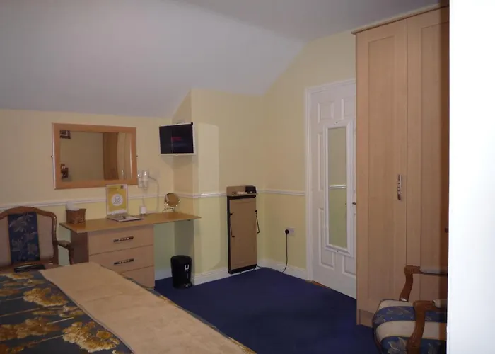 Avlon House 4*
