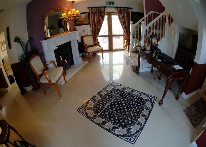 Avlon House Bed & Breakfast