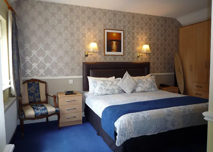 Avlon House Bed & Breakfast